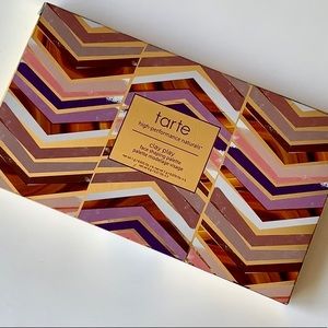 **NEW** Tarte Clay Play palette
